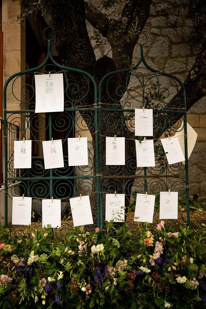 a7ed85f4-741d-483a-a5da-846c071d22e8